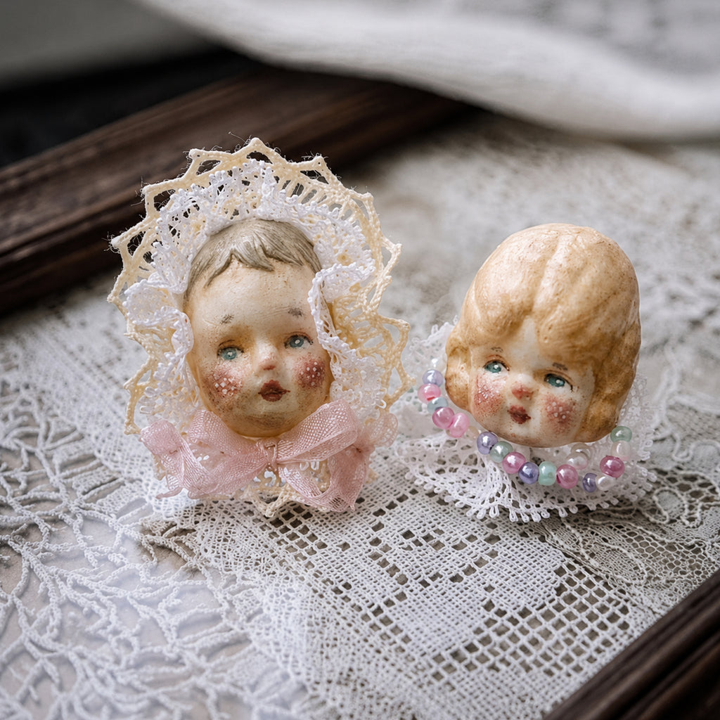 Giant Baby & Pumpkin Head Doll Ring