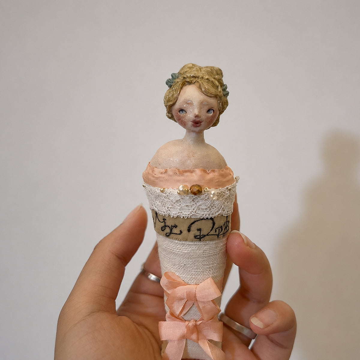 Twin Series Doll Brooch