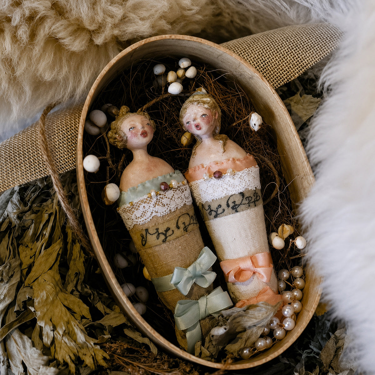 Twin Series Doll Brooch