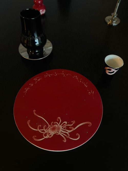 BLOOMÉ XG022 — Chrysanthemum Plate; source ZIP-0169
