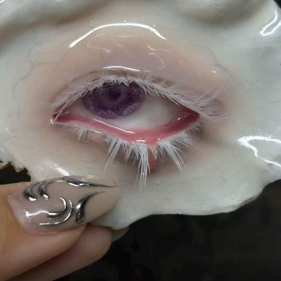 AMETHYST TEARS Thermochromic Oyster Eye Brooch & Choker, Purple Pearl Gothic Wearable Art, LV030